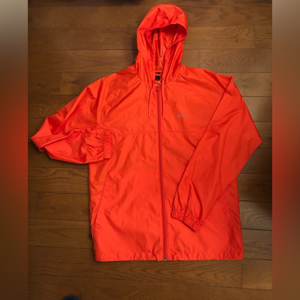 Oakley windbreaker: Excellent condition